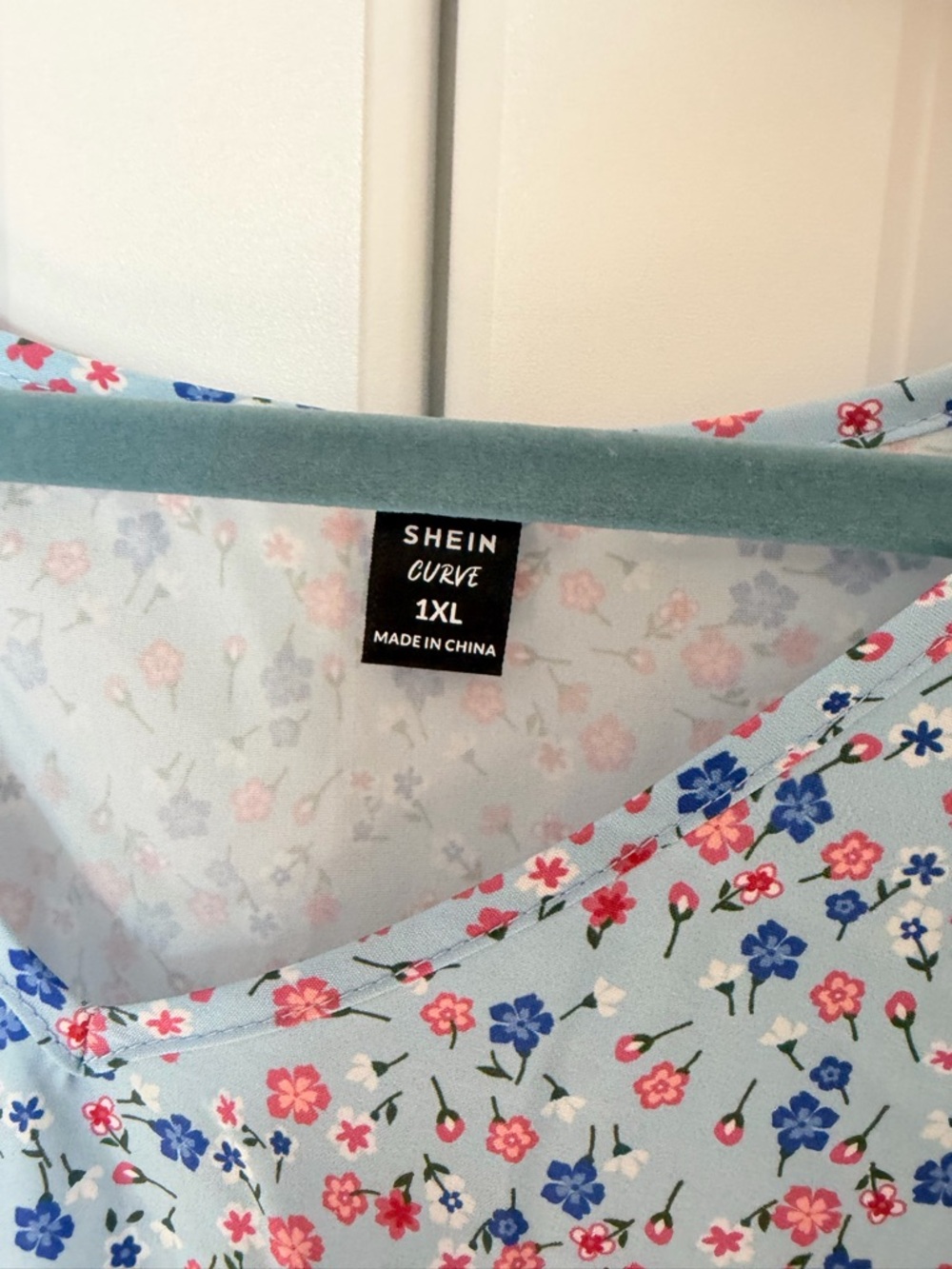 SHEIN Light Blue Floral V-Neck Peplum Top - Picture 2 of 4